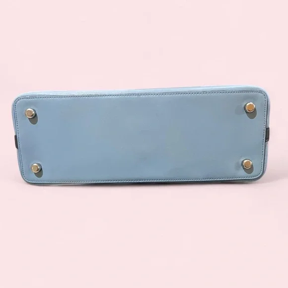 Coach - Picture 7 of 13